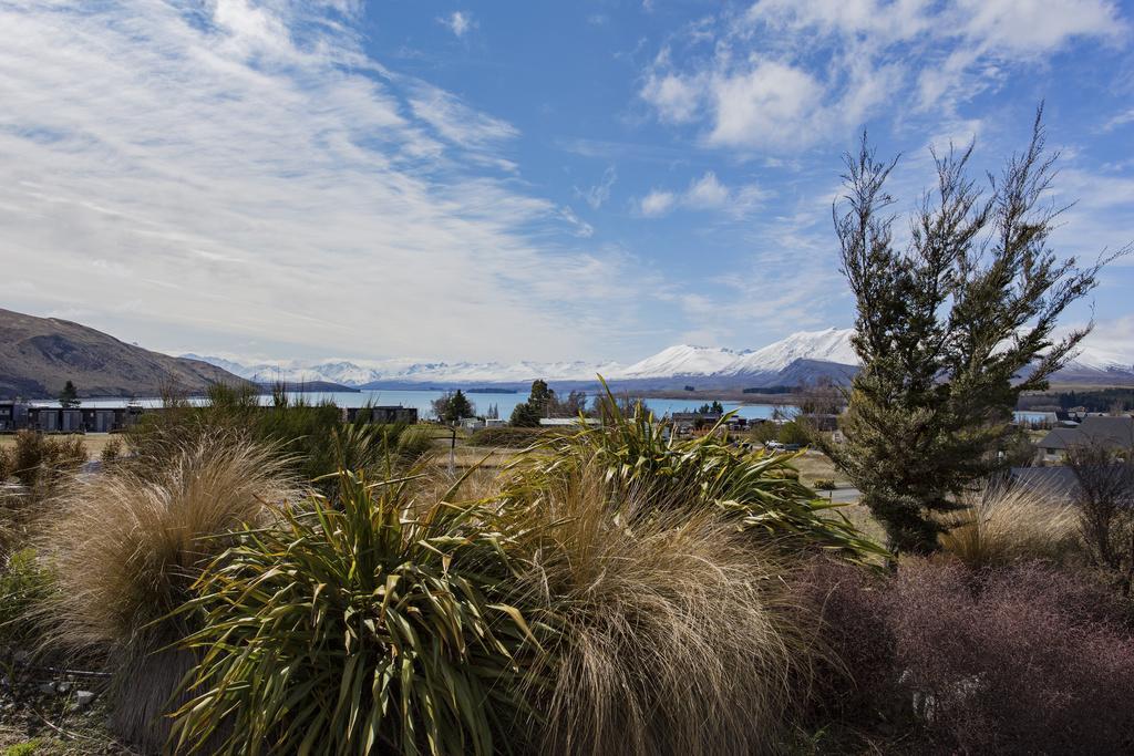 The Black House With Stunning Outdoor Bath Villa Lake Tekapo Exterior photo